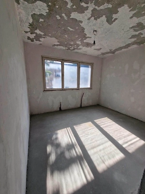De vanzare apartament cu 4 camere, decomandat, 83mp, etajul 2, balcon 67500euro - imagine 6