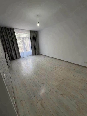De vanzare apartament cu 2 camere, decomandat, 3 balcoane, renovat 59900euro - imagine 6