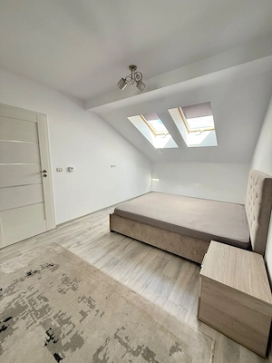  De închiriat   Apartament modern, 3 camere, 95 mp, dispus pe 2 niveluri - imagine 2