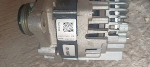 Vând 4 electromotoare,4 alternatoare,1 pompă de apă,o turbină,si o clapetă de Accelerație  - imagine 3