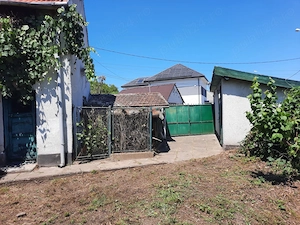 Proprietate din cărămidă: 2 case independente, teren 900 mp, deschidere pe 2 străzi, Centrul Vechi,  - imagine 3