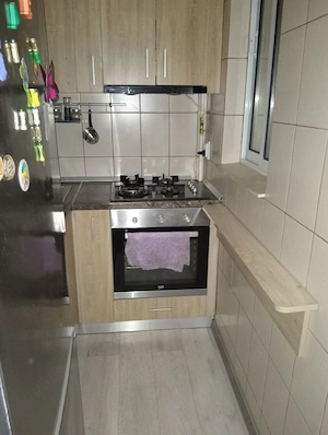 Închiriez apartament sc 4 Bd Brâncoveanu  - imagine 4