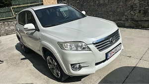 Vând Toyota RAV4, an 2010 - imagine 5