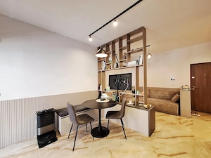Langa benzinaria ESO. Lift. 73 mp utili. 2 bai. Mobilat si utilat complet. - imagine 2