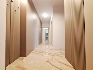 Langa benzinaria ESO. Lift. 73 mp utili. 2 bai. Mobilat si utilat complet. - imagine 14