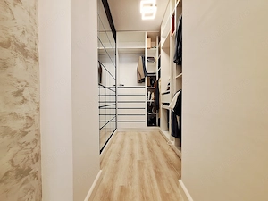 Langa benzinaria ESO. Lift. 73 mp utili. 2 bai. Mobilat si utilat complet. - imagine 12