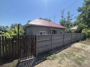 De vanzare casa locuibila la tara 