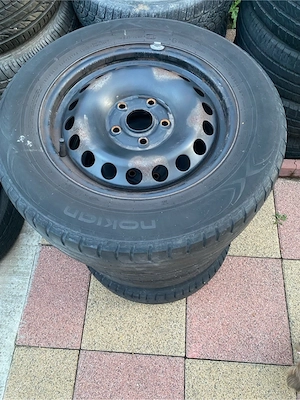     Jante tablă originale VW 15” ET47 5x112 + anvelope vară Nokian 195/65 R15.Anvelope,Cauciucuri