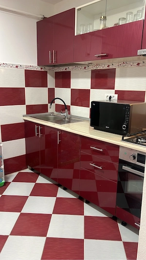Proprietar - Vand apartament 3 camere la PARTER   Mobilat, Mutare Imediata! (Băbeni) - imagine 2