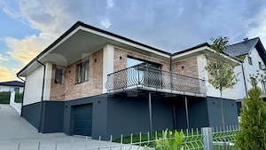 Vand casa moderna, singur in curte, Corunca, zona Penny - imagine 4