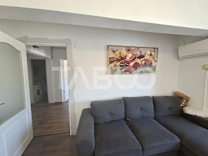 Apartament decomandat de vanzare 2 camere Strand etaj 4 acoperis - imagine 2
