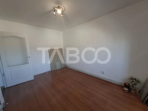 Apartament decomandat de vanzare 2 camere Strand etaj 4 acoperis - imagine 5
