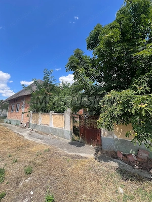 Casa cu teren 914mp loc Percosova - imagine 2