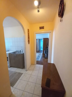 Inchiriez apartament semidecomandat-Calea Sagului - imagine 2