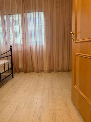 Proprietar, inchiriez apartament cu 2 camere, Et. 1, Str. Salciei - imagine 9