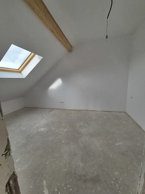 Se vinde 1 2 duplex modern,garaj în casă, mansarda înaltă cu pod izolat - imagine 8