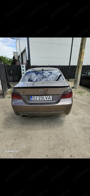 Caut să vând urgent e60 525d facelift 2010 pt pasitonti e o masina foarte frumoasa  - imagine 5