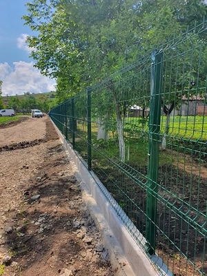 Executăm garduri împrejurări 