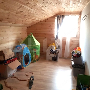 Casă deosebită din lemn masiv de stejar, 125 mp utili, teren 700 mp, Bod - imagine 4