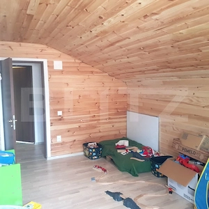 Casă deosebită din lemn masiv de stejar, 125 mp utili, teren 700 mp, Bod - imagine 9