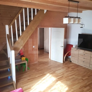 Casă deosebită din lemn masiv de stejar, 125 mp utili, teren 700 mp, Bod - imagine 10