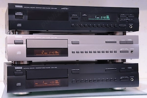 3 CD Playere Yamaha Natural Sound CDX-593 PRO-BIT și CDX-480 (Argintiu Negru).