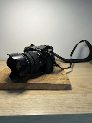 Vând Fujifilm GFX 50S II + Fujinon GF 35-70mm F4.5-5.6 WR    3.000 negociabil