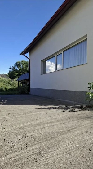 Casă de vânzare în comuna Corbi - imagine 12