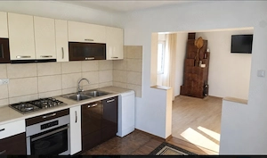 Casă de vânzare în comuna Corbi - imagine 8