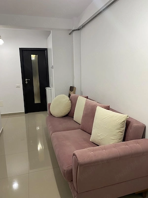 Închiriez apartament cu o camera plus balcon,46 metri pătrați  - imagine 10