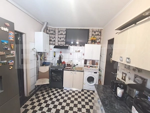 Casă la curte comună, 50 mp utili, pod și beci, zona Mihai Viteazul - imagine 6