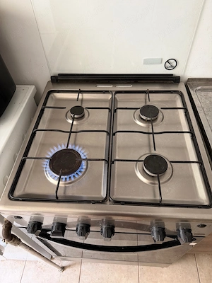 Aragaz pe gaz Zanussi ZCG612H1XA