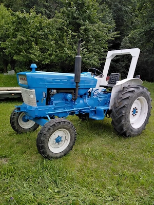 Tractor Ford 5000 - imagine 4