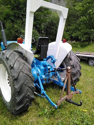 Tractor Ford 5000 - imagine 3