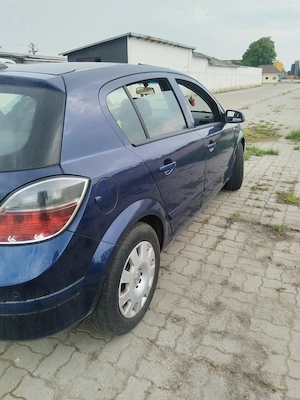 Opel astra h 1.7 cdti, 110 cai, an 2009, București, preț 1300 Euro  - imagine 3
