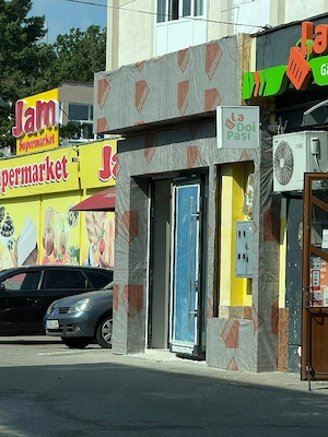 Spatiu versatil Găvana 150mp(70+80)vitrină 15m