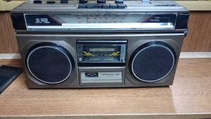 Radiocasetofoane Tehnoton si VEF pentru colectie