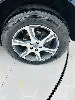 Volvo XC60 - imagine 9