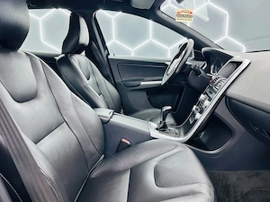 Volvo XC60 - imagine 19
