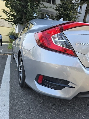 HONDA CIVIC 10 2019 Nivel de echipare Executive  - imagine 10