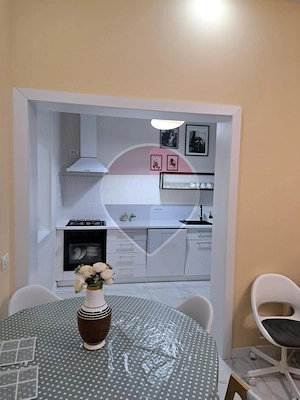 Apartament cu 3 camere pretebil pentru cabinet sau rezidential - imagine 11