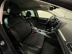 Renault Megane - imagine 11