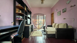 Casă cu teren de 1.025 mp Lumina | 4 camere | Potențial excelent de renovare  - imagine 9