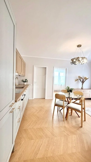 Apartament nou, semidecomandat, 3 camere, parcare subterana, zona Terra - imagine 7
