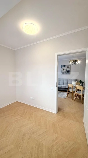 Apartament nou, semidecomandat, 3 camere, parcare subterana, zona Terra - imagine 13