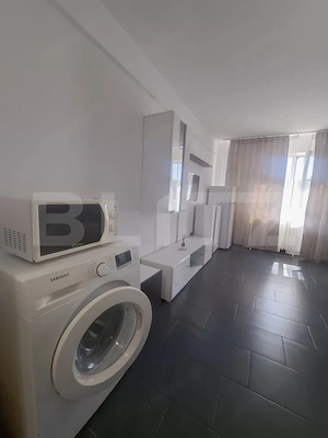 Garsonieră luminoasă, ideală pentru locuit sau investiție, în Astra - imagine 2