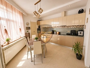 Vilă cu piscină, 470 mp utili, teren 600 mp, Agigea – aproape de mare - imagine 15