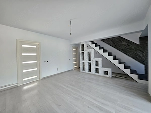 Oferta vanzare parte din duplex P+M Pitesti, 138000 EURO - imagine 7