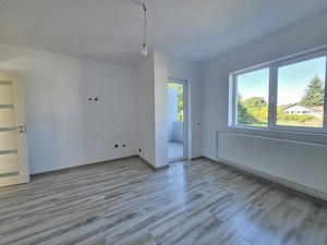 Oferta vanzare parte din duplex P+M Pitesti, 138000 EURO - imagine 17