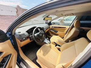 Opel Astra H, an 2005 automata (cutie easytronic) - imagine 2